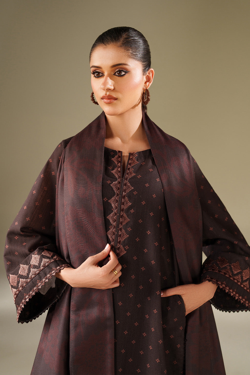 Iznik | Winter Chapter 25 | UE-559 Printed Khaddar, image 9