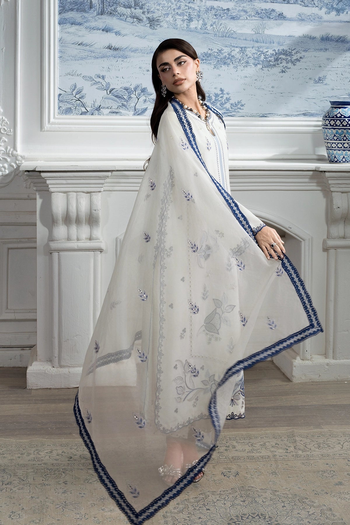 Rangrasiya | Lumeire Silk | Luna, image 2