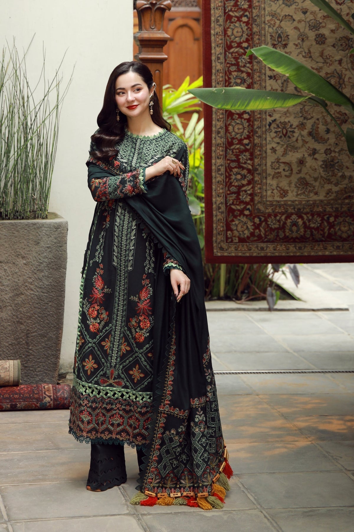 Maryam Hussain | Winter Shawl 25 | Almas, image 2
