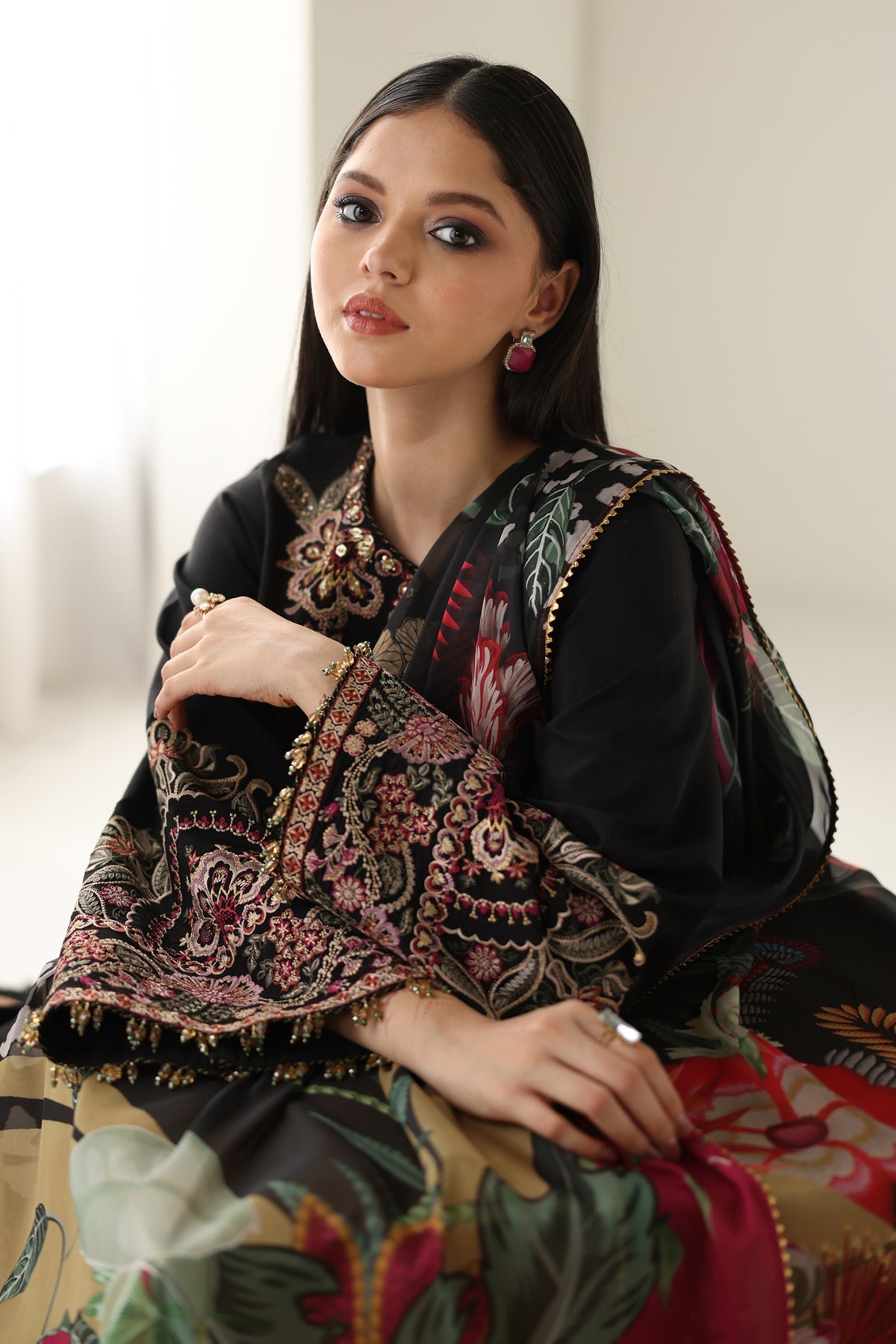 Baroque | Luxury Pret Formals | UF-4175, image 4