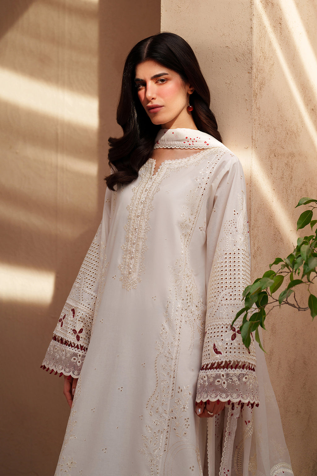 Iznik | Luxury Lawn 26 | EL-06, image 3