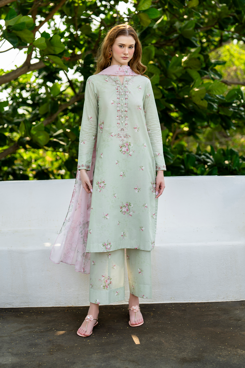 Iznik | lawn 26 | UE-487-1