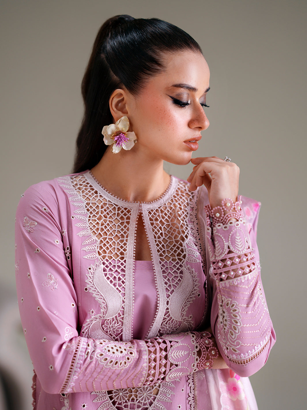 Bin Ilyas | Amour Luxury Lawn 26 | 181-B, image 5