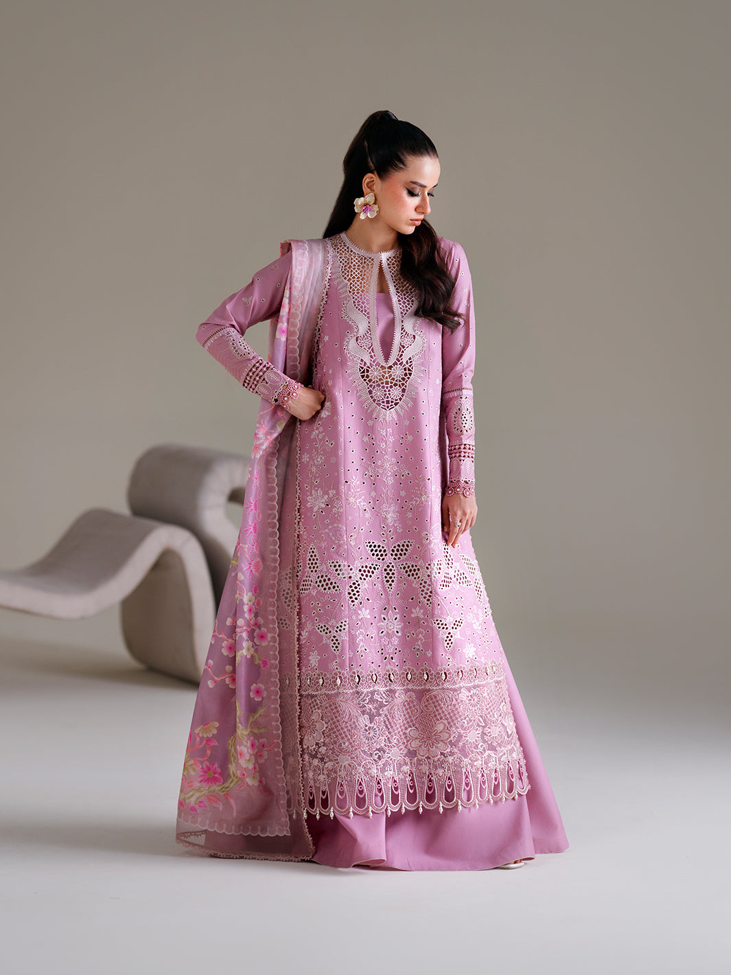Bin Ilyas | Amour Luxury Lawn 26 | 181-B, image 6