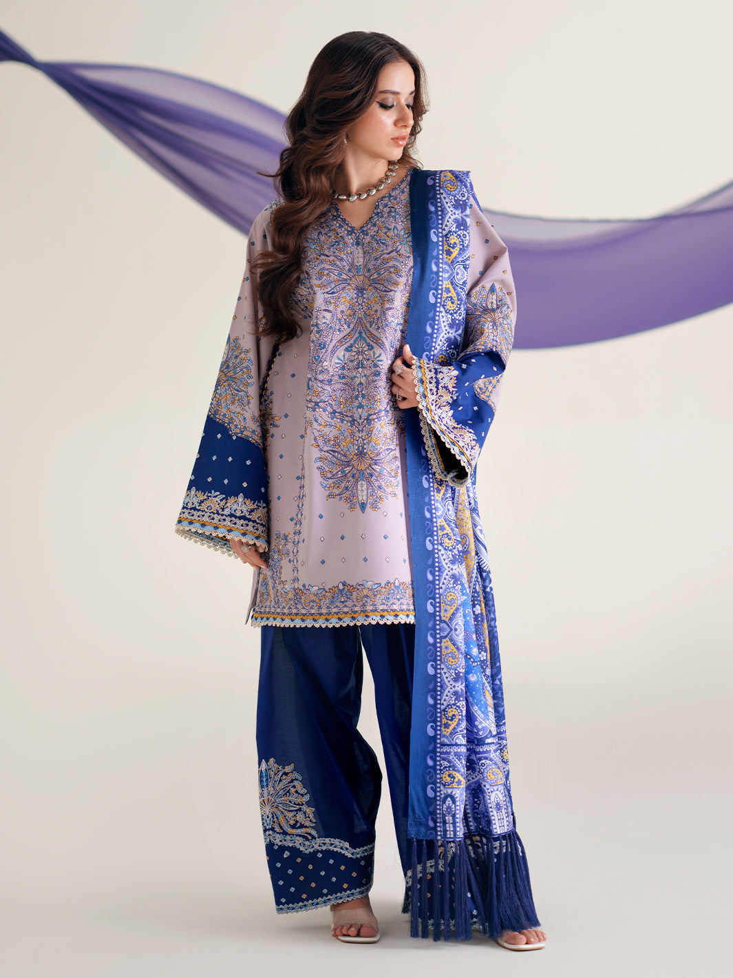 Bin Ilyas | Amour Luxury Lawn 26 |182-B