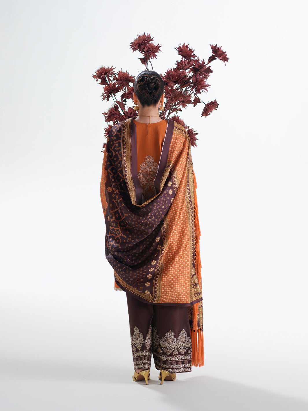 Bin Ilyas | Amour Luxury Lawn 26 | 183-A, image 5