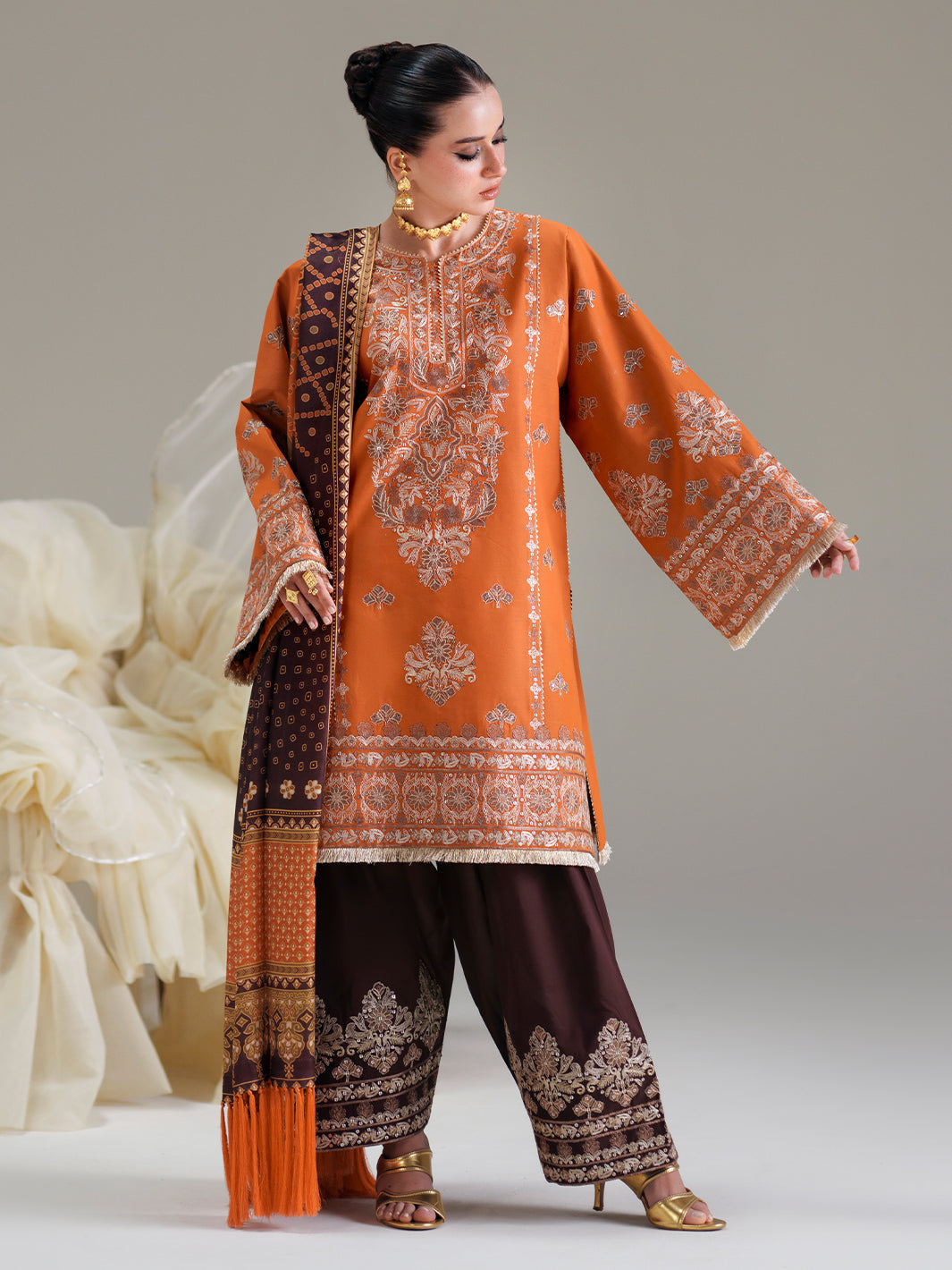 Bin Ilyas | Amour Luxury Lawn 26 | 183-A