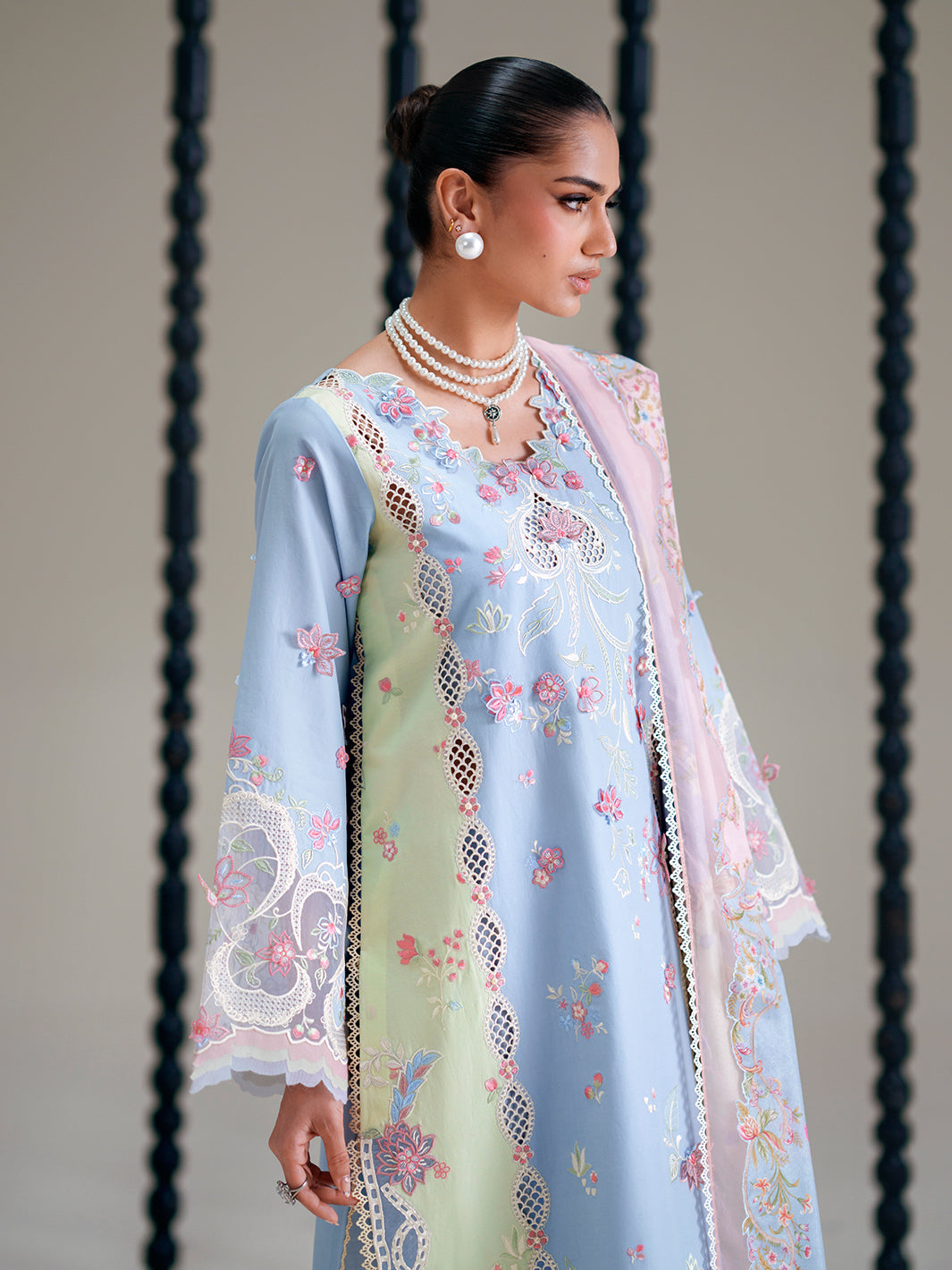 Bin Ilyas | Amour Luxury Lawn 26 | 184-B-7