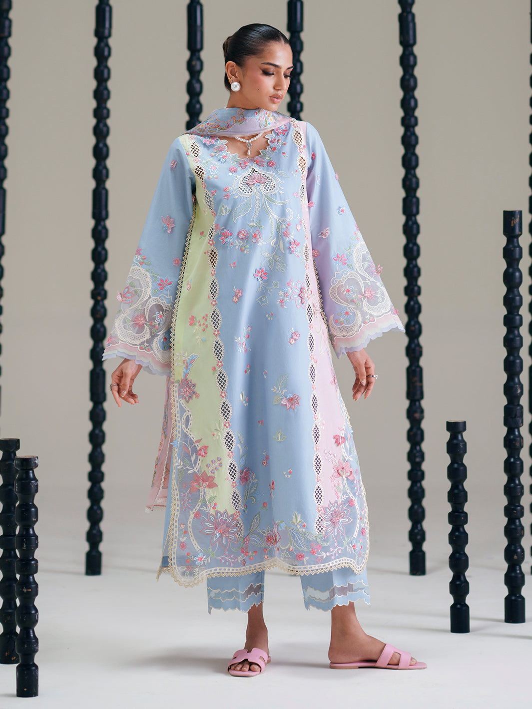 Bin Ilyas | Amour Luxury Lawn 26 | 184-B