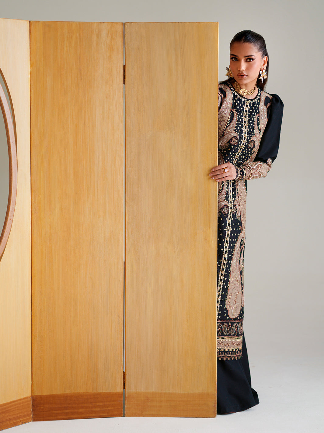 Bin Ilyas | Amour Luxury Lawn 26 | 185-B, image 5