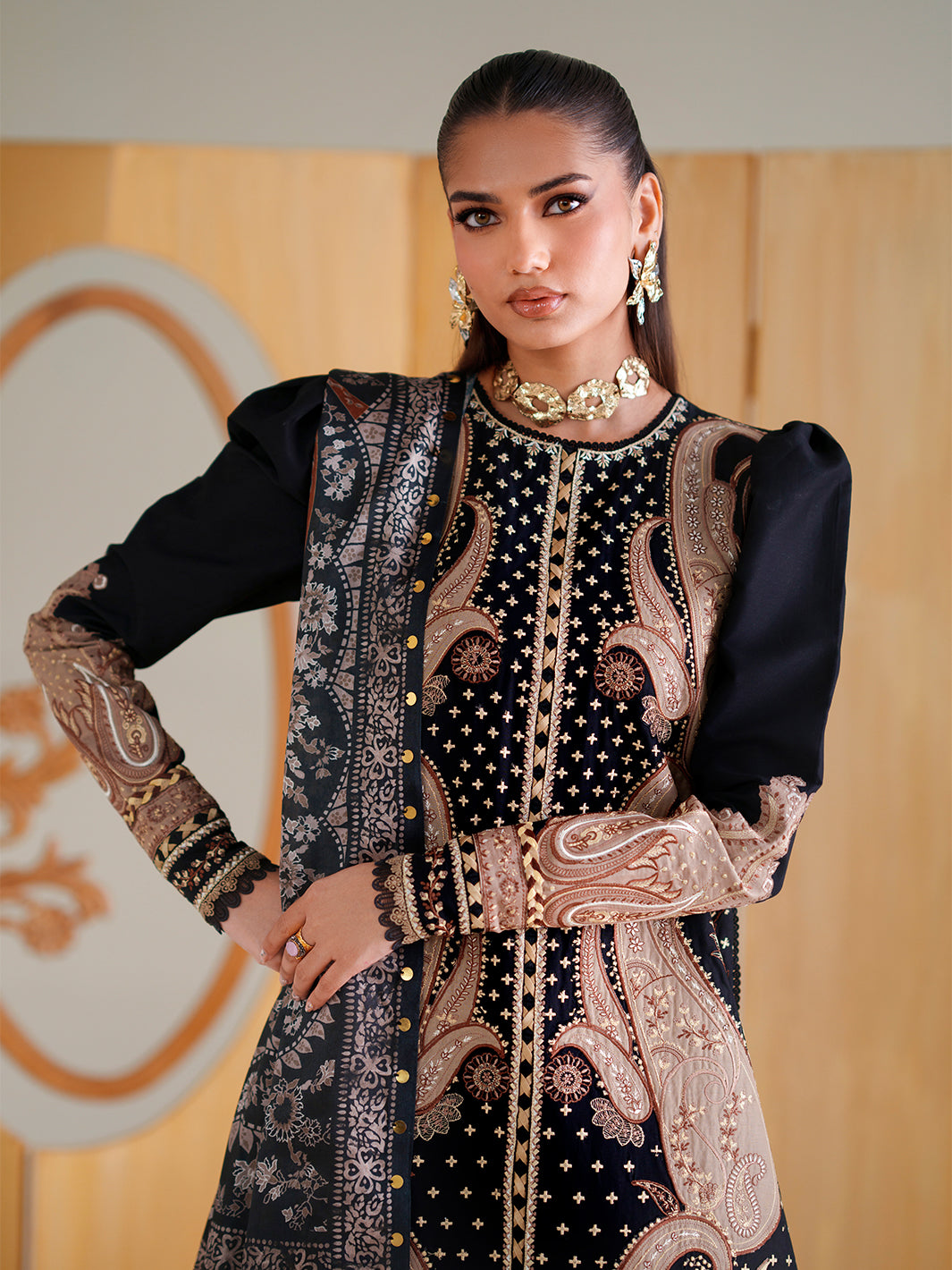 Bin Ilyas | Amour Luxury Lawn 26 | 185-B, image 3