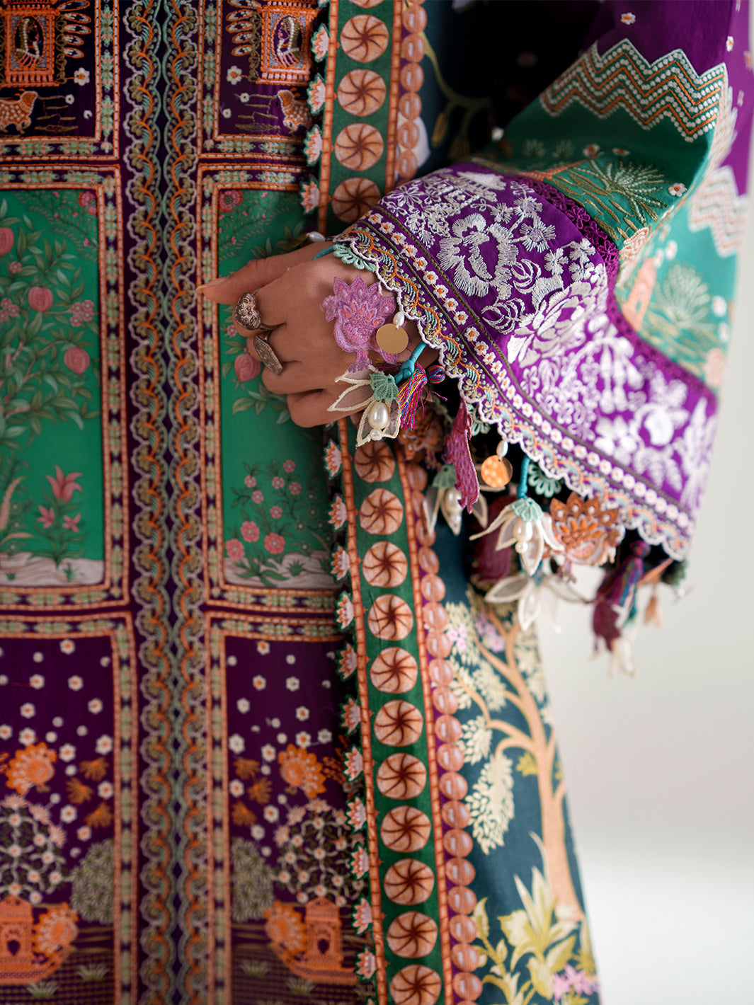 Bin Ilyas | Amour Luxury Lawn 26 |186-A-8