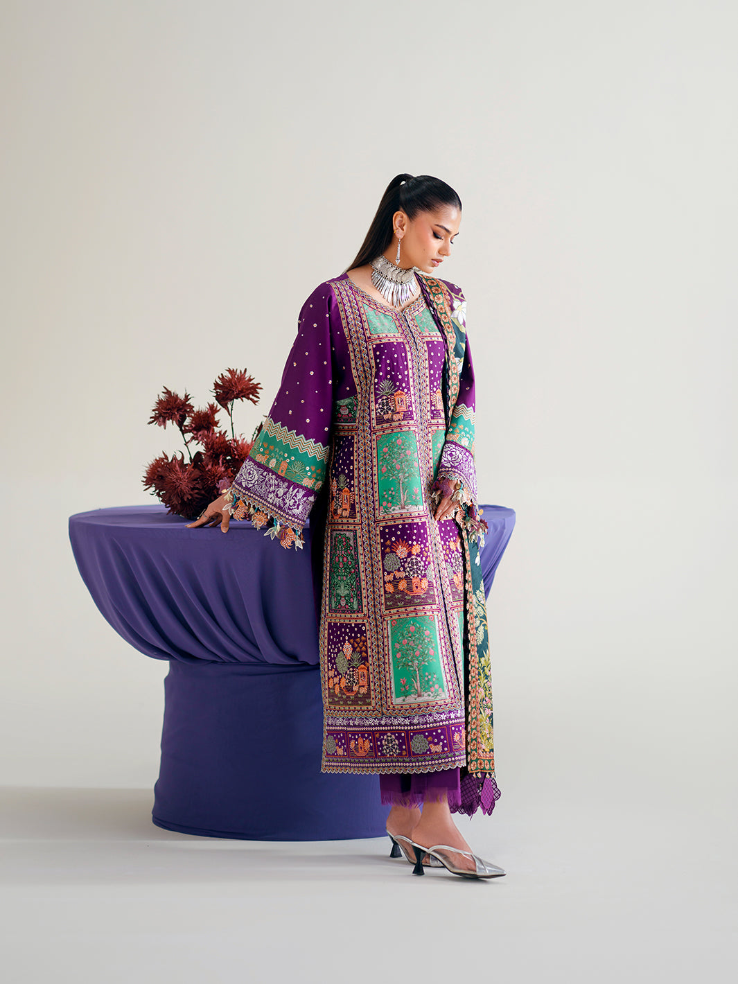 Bin Ilyas | Amour Luxury Lawn 26 |186-A, image 3
