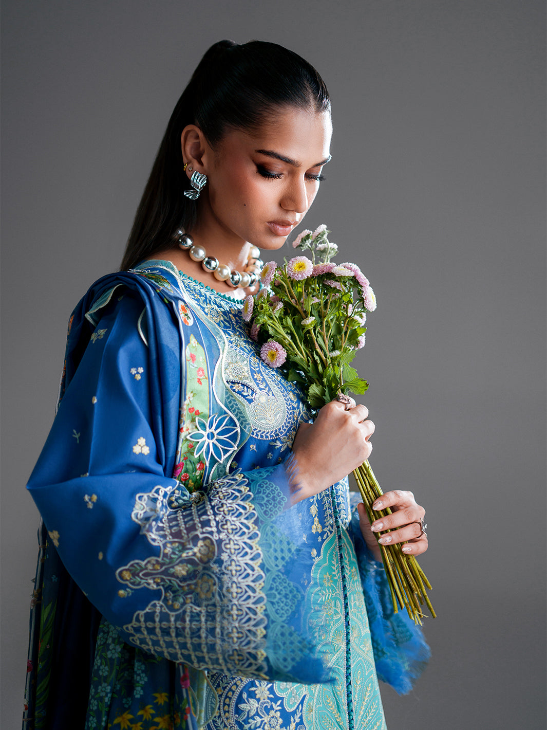Bin Ilyas | Amour Luxury Lawn 26 |187-A, image 5