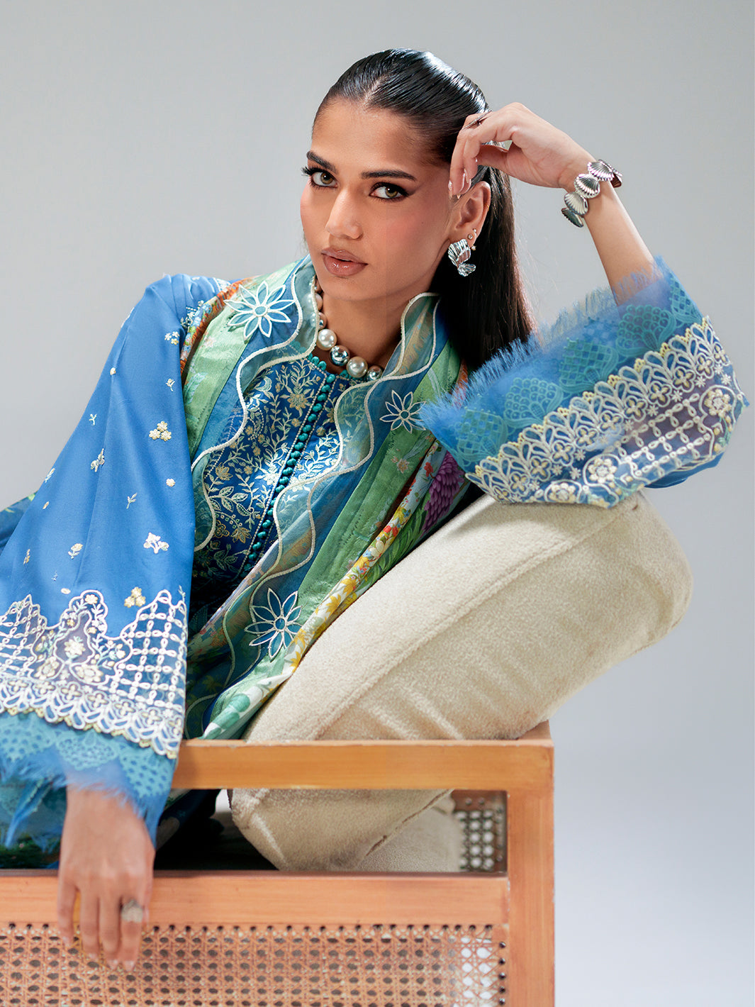 Bin Ilyas | Amour Luxury Lawn 26 |187-A, image 8