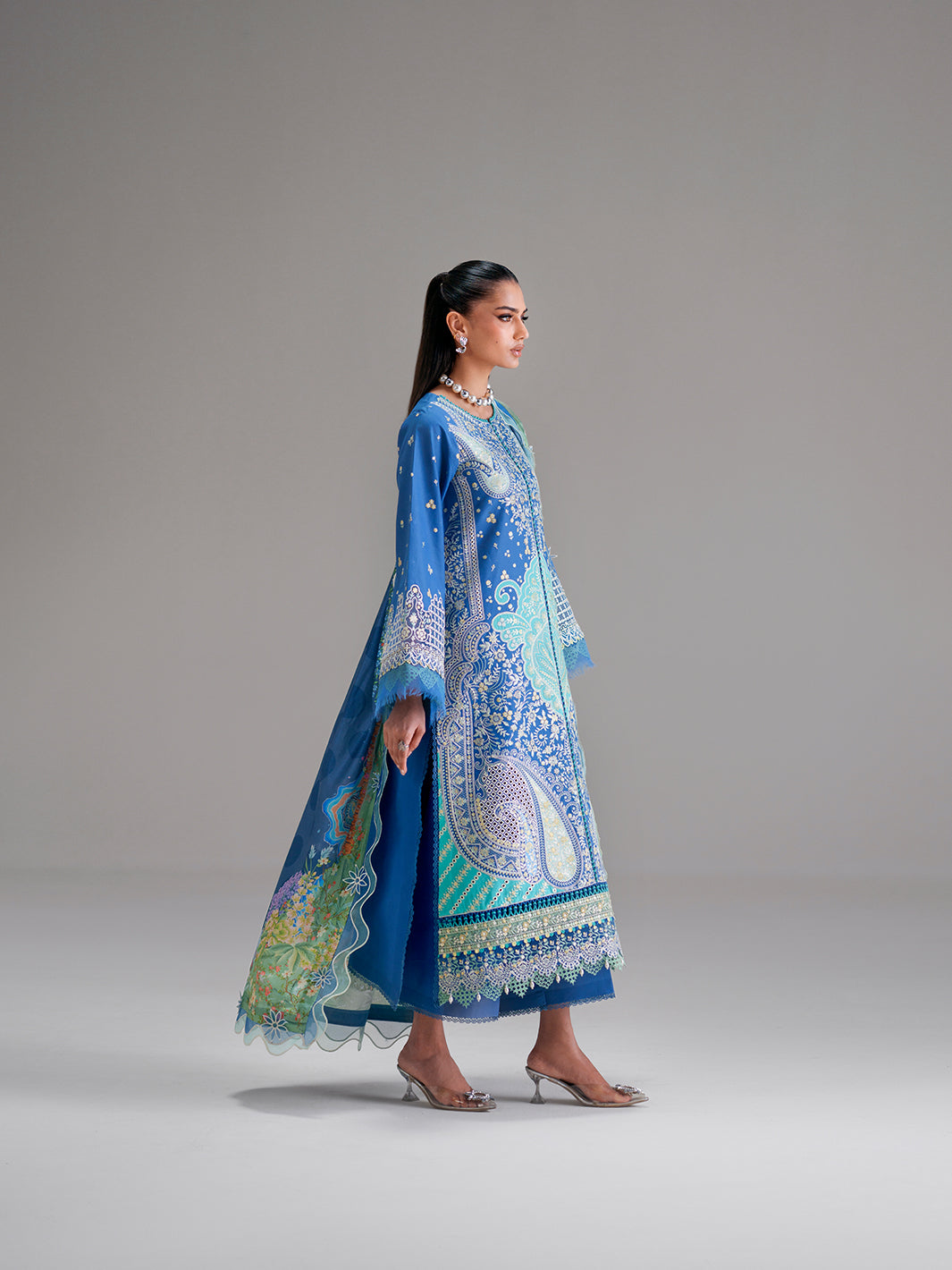 Bin Ilyas | Amour Luxury Lawn 26 |187-A, image 2