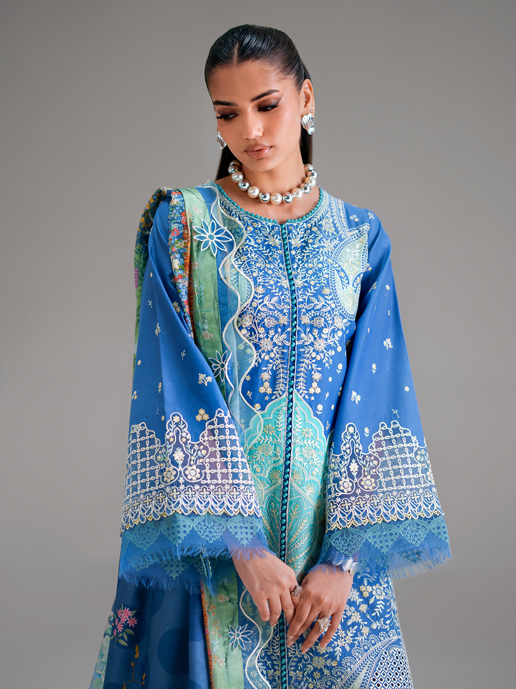 Bin Ilyas | Amour Luxury Lawn 26 |187-A, image 4