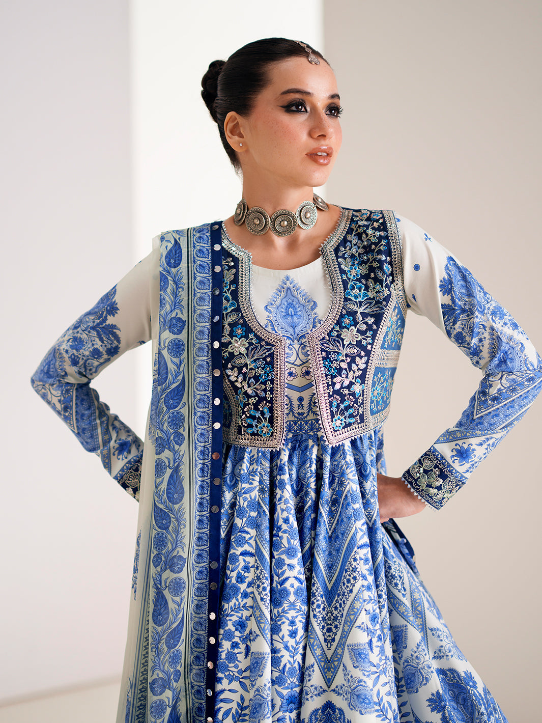 Bin Ilyas | Amour Luxury Lawn 26 | 88-A, image 3