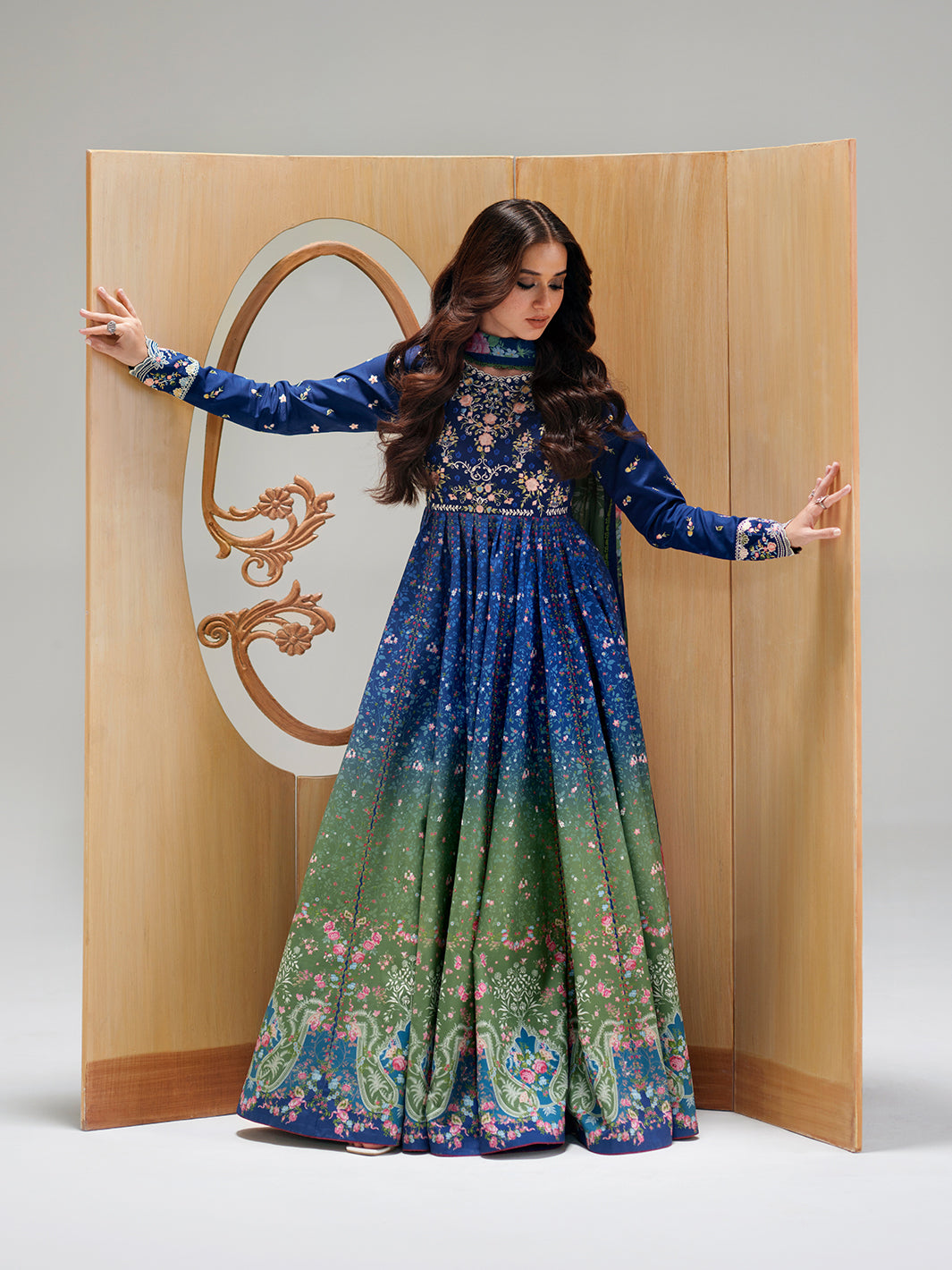 Bin Ilyas | Amour Luxury Lawn 26 | 189-A, image 3