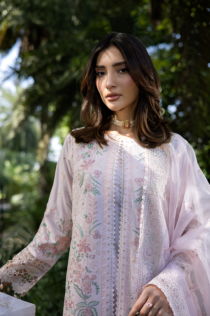 Raeesa Premium | Amani Lawn 26 | AM-001 FLORÉA-4