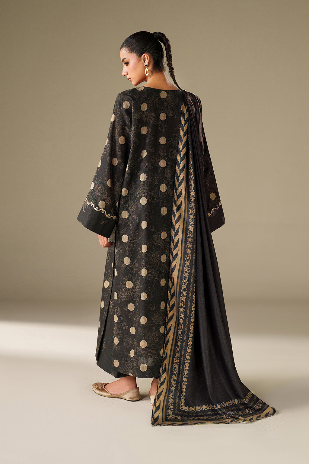 Iznik | Winter Chapter 25 | UE-571 Printed Khaddar-2