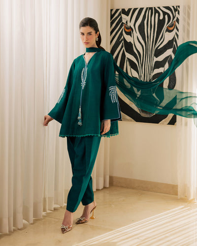 Sadaf Fawad Khan | Eva Luxury Pret 26 | Viridian