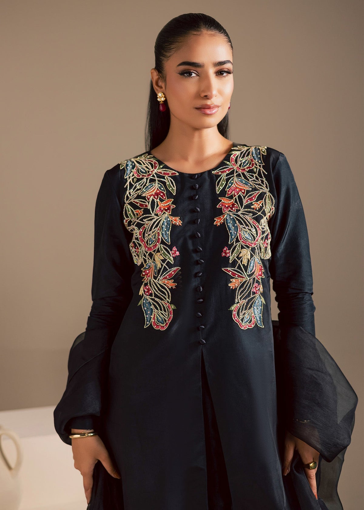 Maria Osama Khan | Noir Bliss Luxury Formals | Midnight Noir, image 4