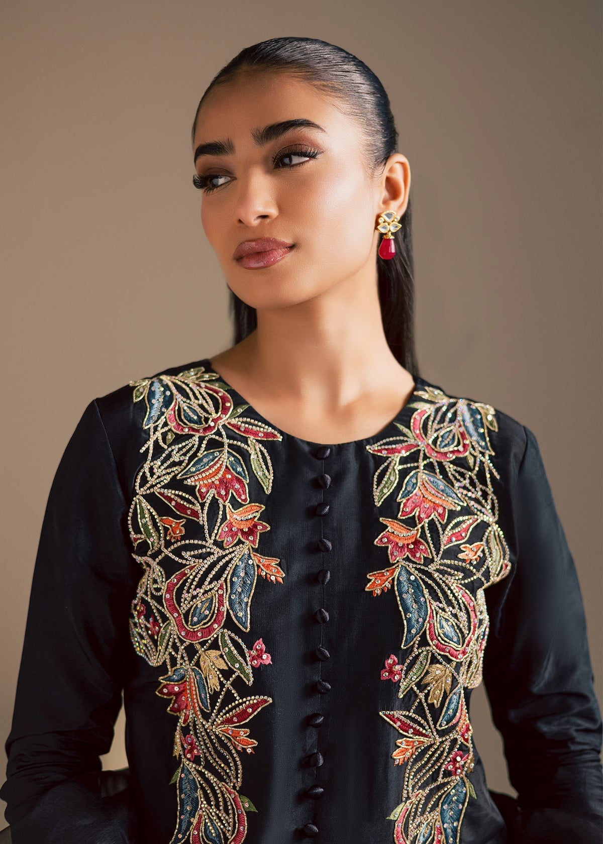 Maria Osama Khan | Noir Bliss Luxury Formals | Midnight Noir, image 3