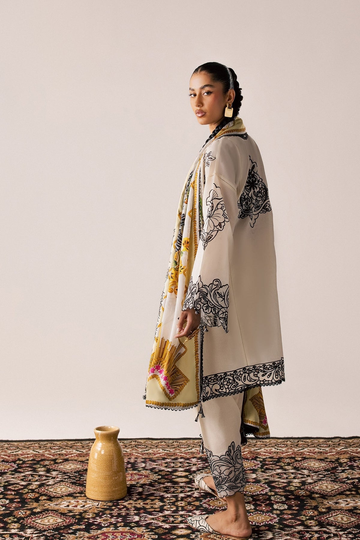 Elan | Stitched Pret 26 | ZEVARÉ (EL26-07 B ST), image 2