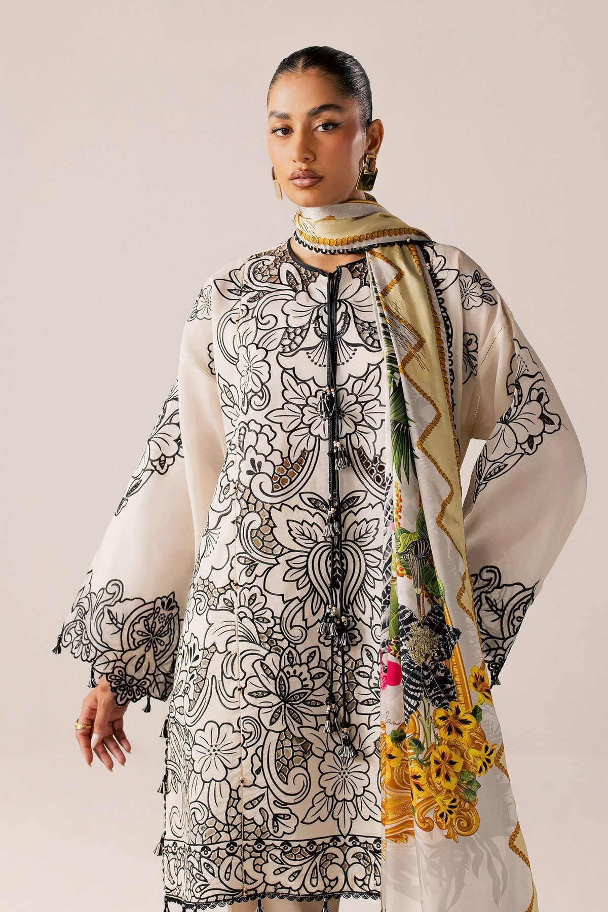 Elan | Stitched Pret 26 | ZEVARÉ (EL26-07 B ST), image 3