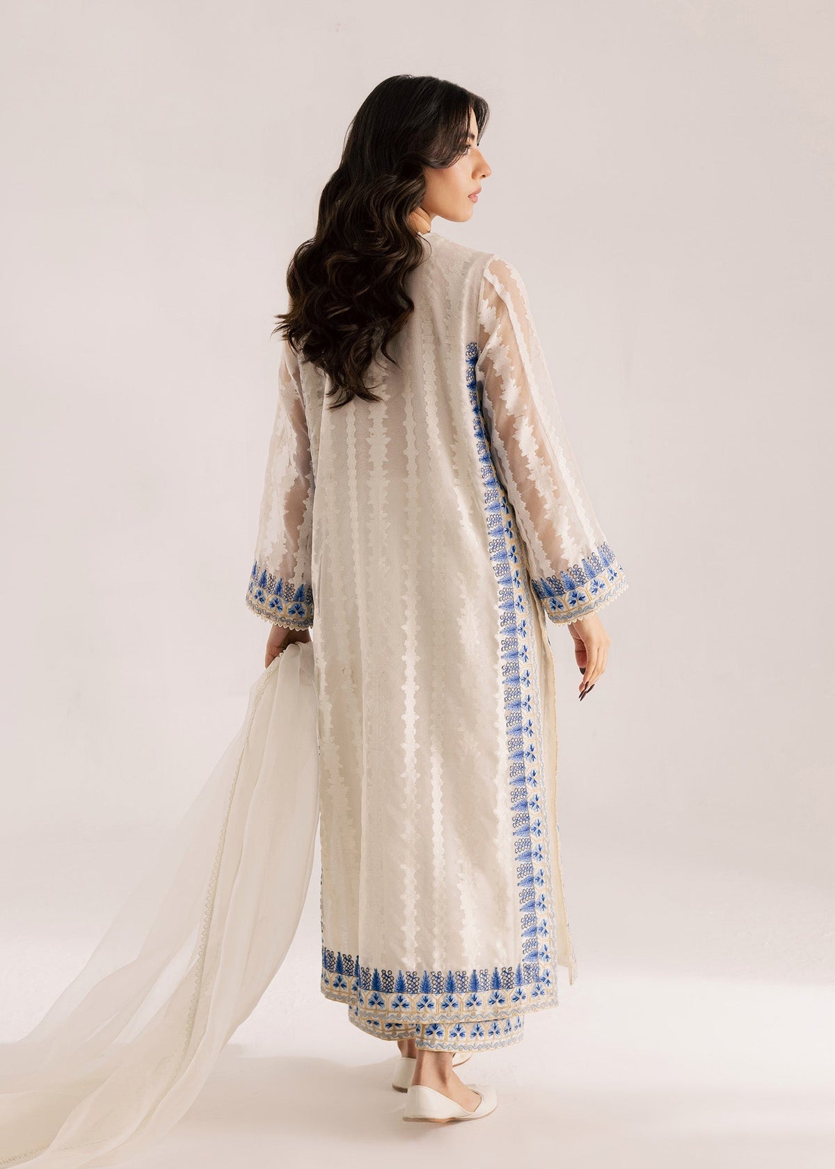 Sadaf Fawad Khan | Silk Luxury Pret 26 | Amaris-2