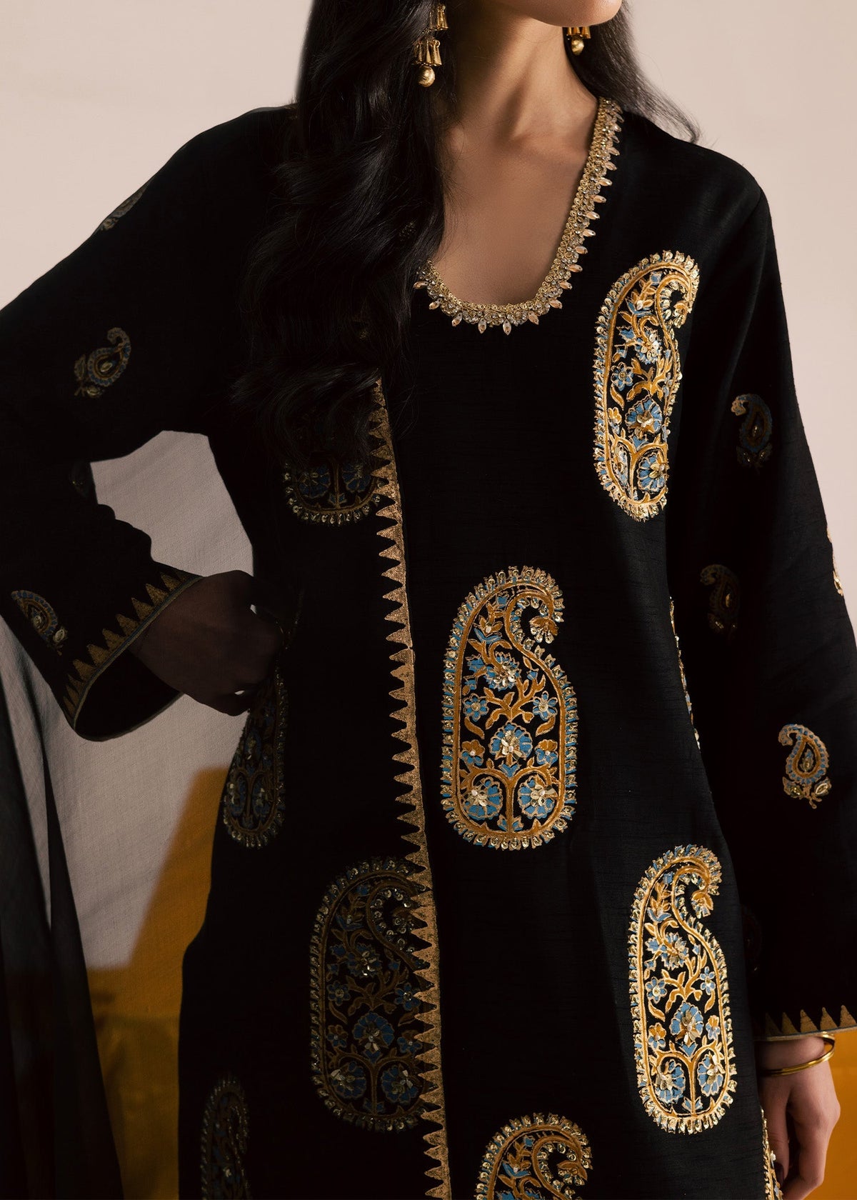 Sadaf Fawad Khan | Silk Luxury Pret 26 | Zarina, image 3
