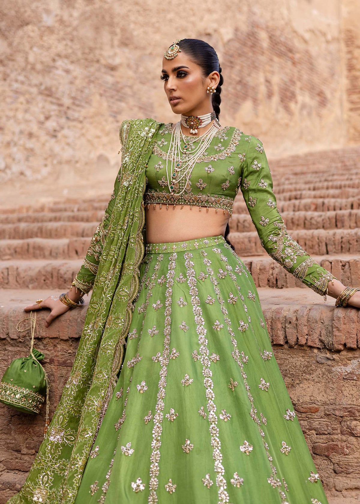 Akbar Aslam | Luxury Formals | Nashmira, image 2