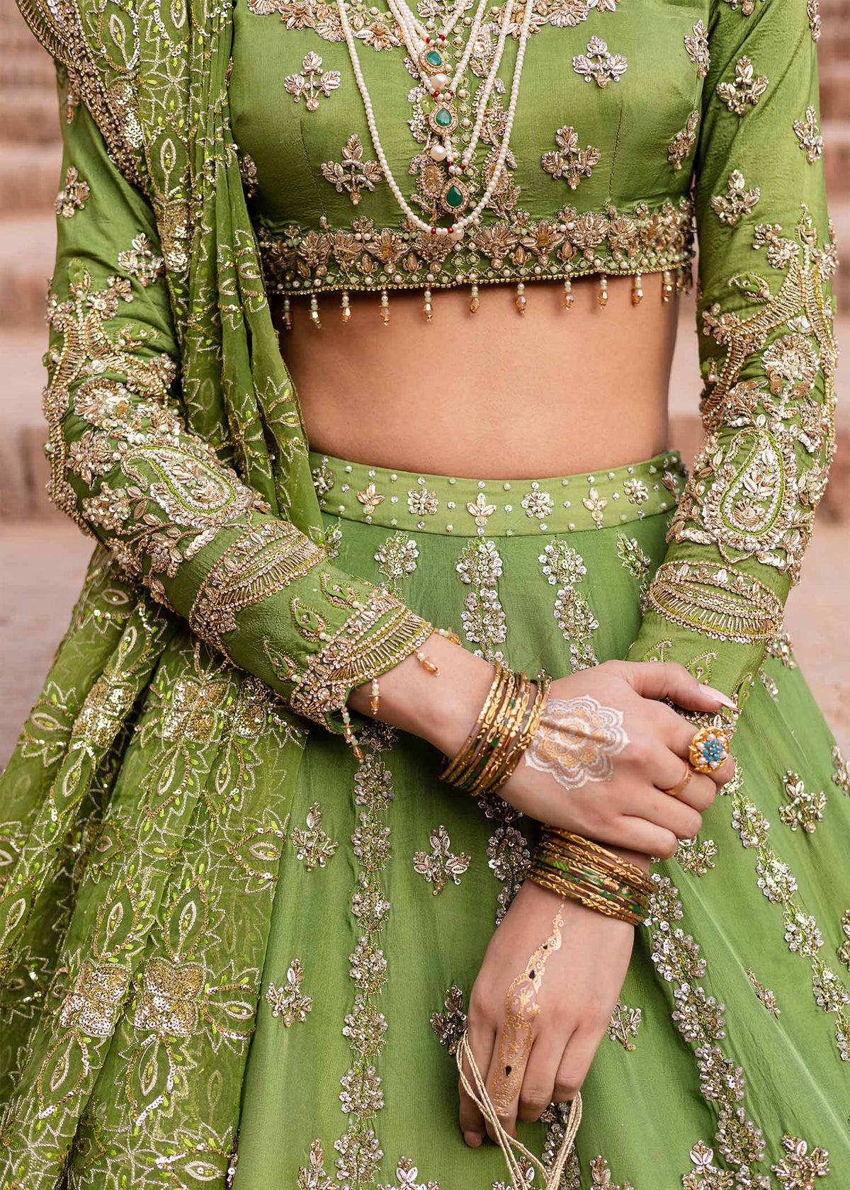 Akbar Aslam | Luxury Formals | Nashmira, image 4