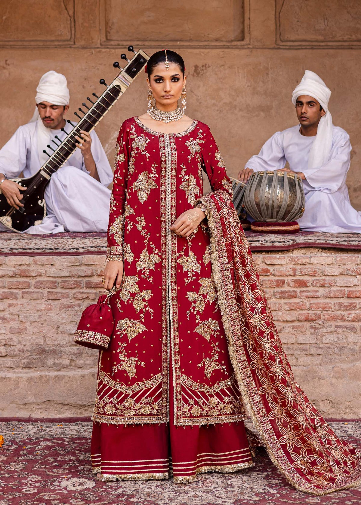 Akbar Aslam Arusa tussel silk formal suit
