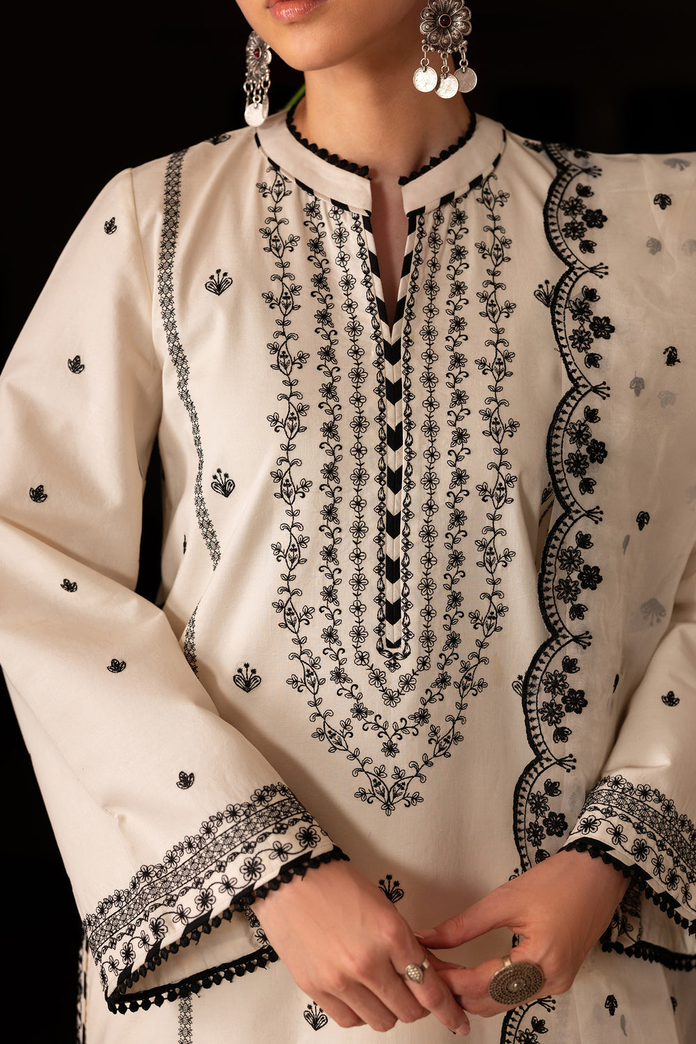 Zarif | Summer Lawn 26 | YARA-4