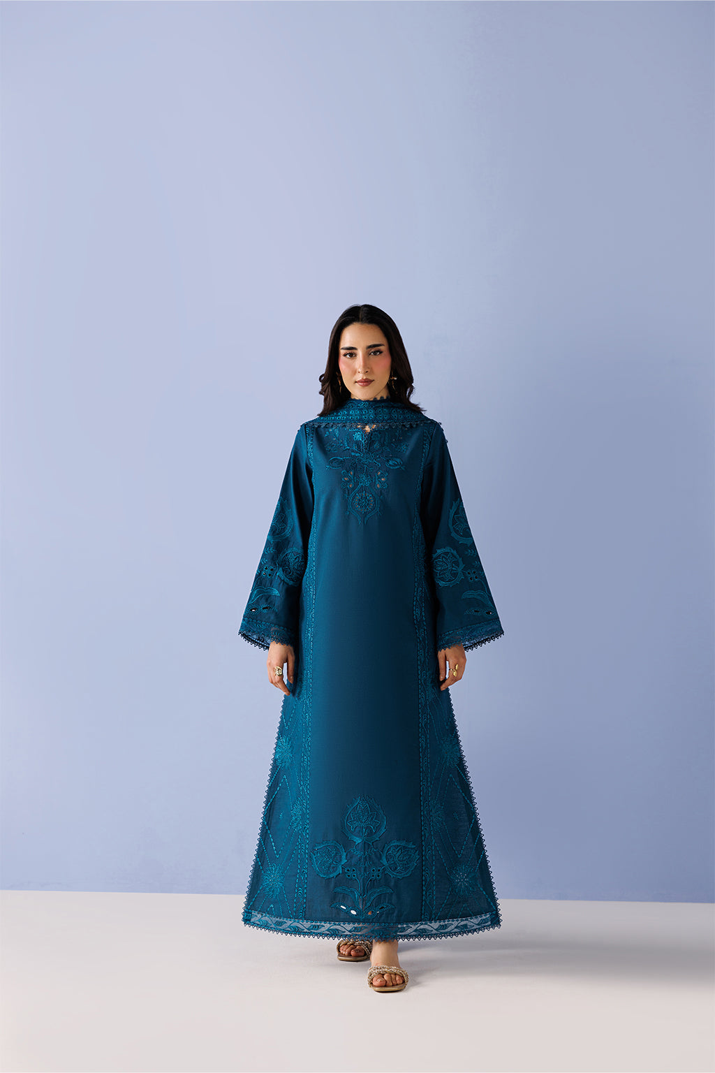 Emaan Adeel | Elevated Essentials 26 | AVENOIR