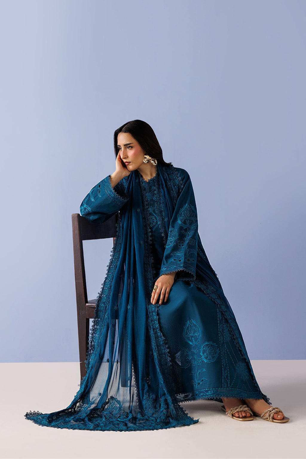 Emaan Adeel | Elevated Essentials 26 | AVENOIR-6