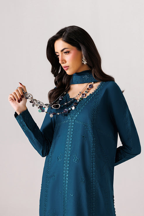 Emaan Adeel | Beyond Basics Eid Pret 26 | SERENE-4