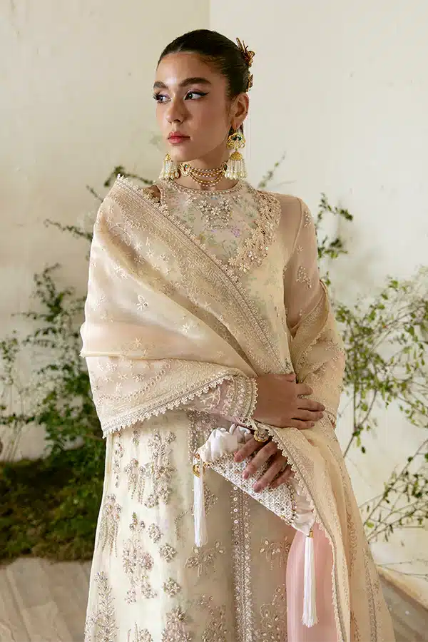 Suffuse Jahan cream yellow organza formal suit, photo 3