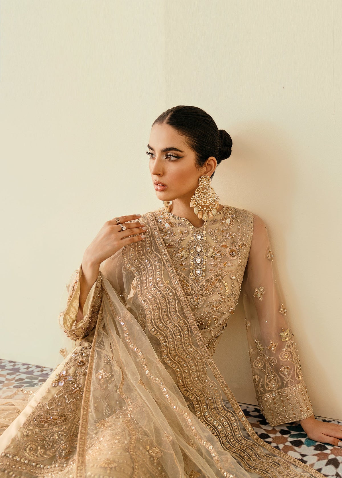 Akbar Aslam Amazona organza formal suit, photo 4