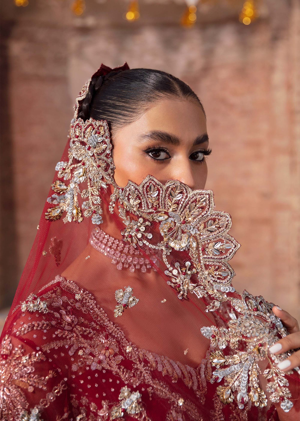 Akbar Aslam Twilight bridal gown, photo 6