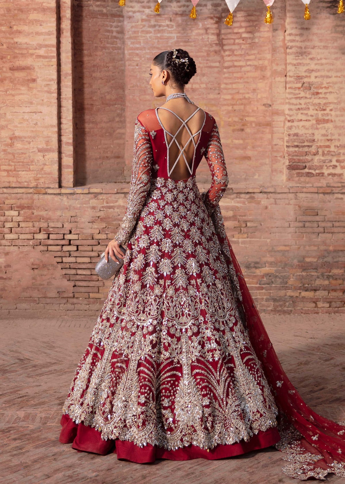 Akbar Aslam Twilight bridal gown, photo 7