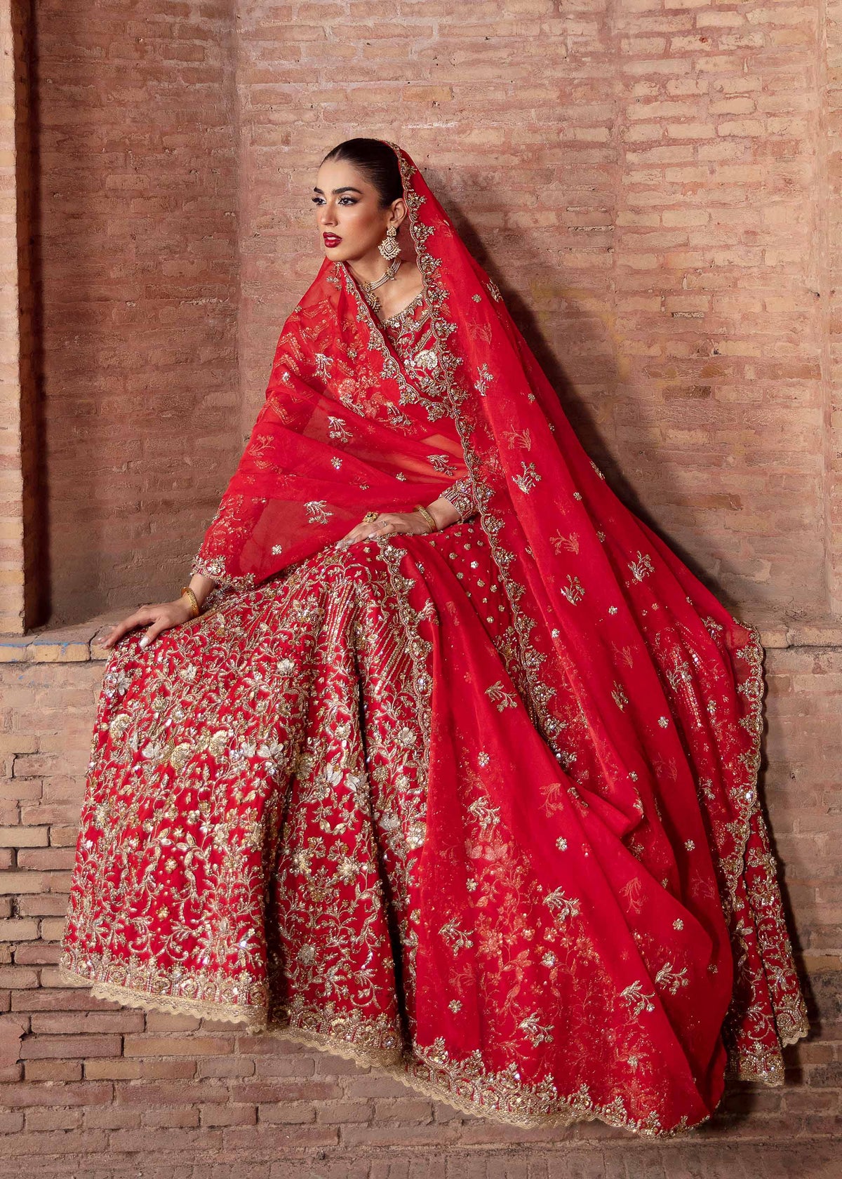 Akbar Aslam Chrysalis bridal lehenga choli, photo 9