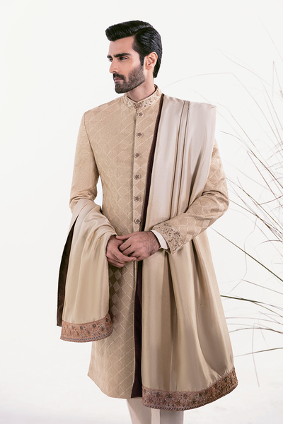 Republic By Omar Farooq | Sherwani Couture | Gold Gradient Embroidered Shawl -  Republic by Omar Farooq SHERWANI COUTURE - Original Designer Dress - House of Maryam