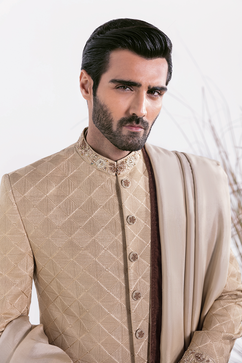Republic By Omar Farooq | Sherwani Couture | Gold Gradient Embroidered Shawl -  Republic by Omar Farooq SHERWANI COUTURE - Original Designer Dress - House of Maryam