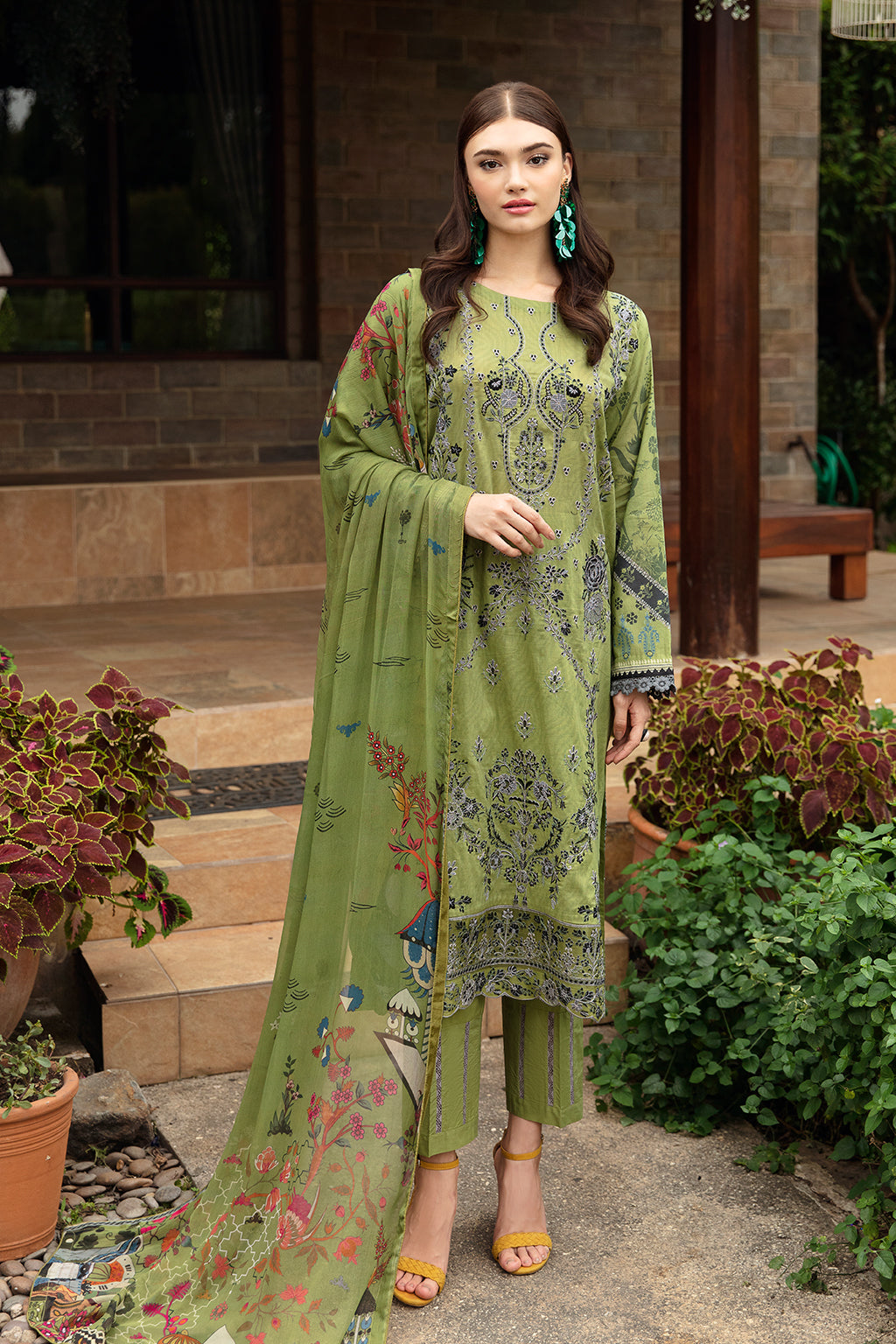 Ramsha | Riwayat Lawn Collection| Y-912 by Designer Ramsha - House of Maryam - Pakistani Designer Ethnic Wear in {{ shop.shopifyCountryName }}