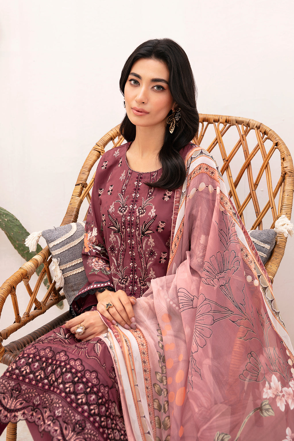 Ramsha | Mashaal Luxury Lawn | L-1108 by Designer Ramsha - House of Maryam - Pakistani Designer Ethnic Wear in {{ shop.shopifyCountryName }}