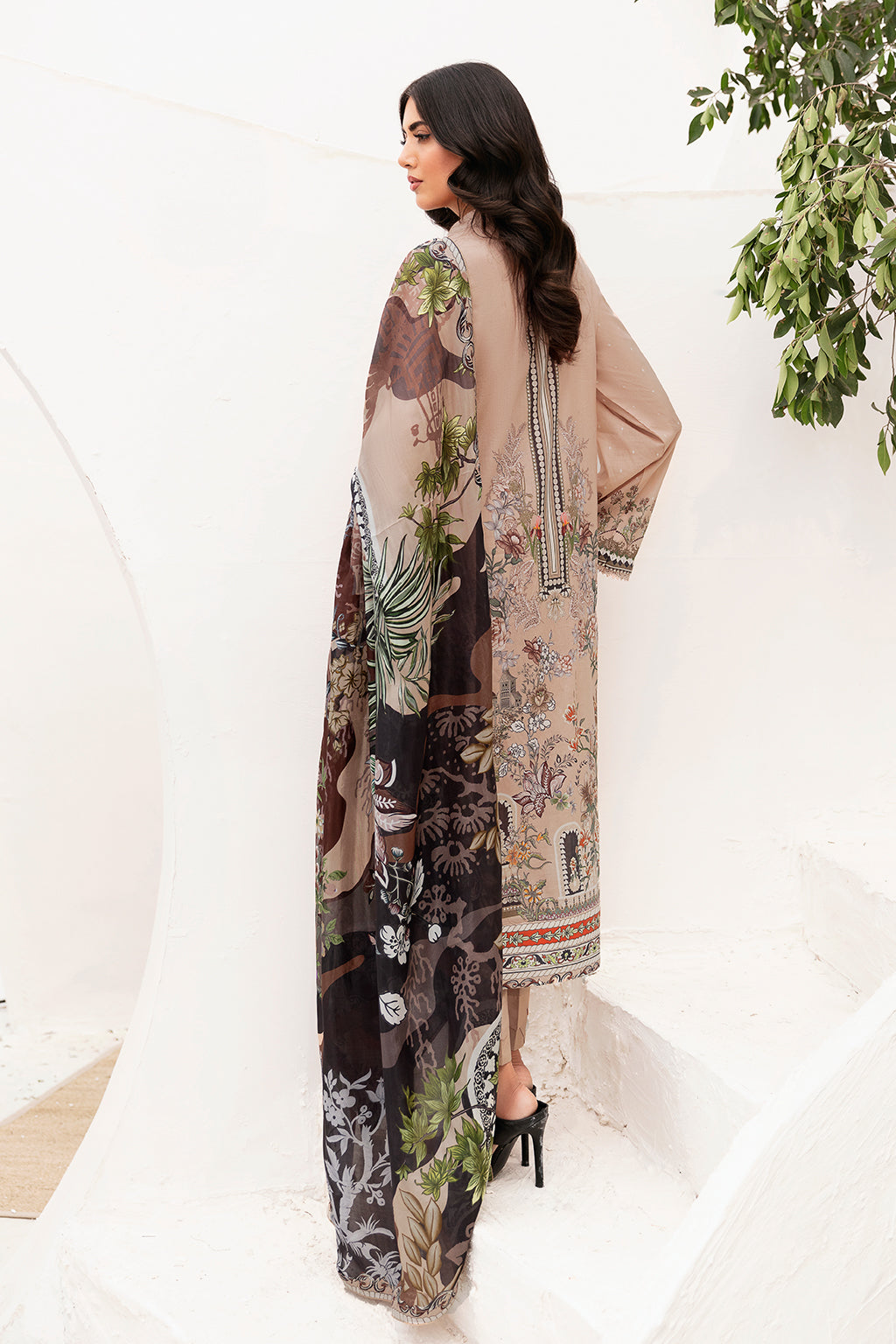 Ramsha | Mashaal Luxury Lawn | L-1106