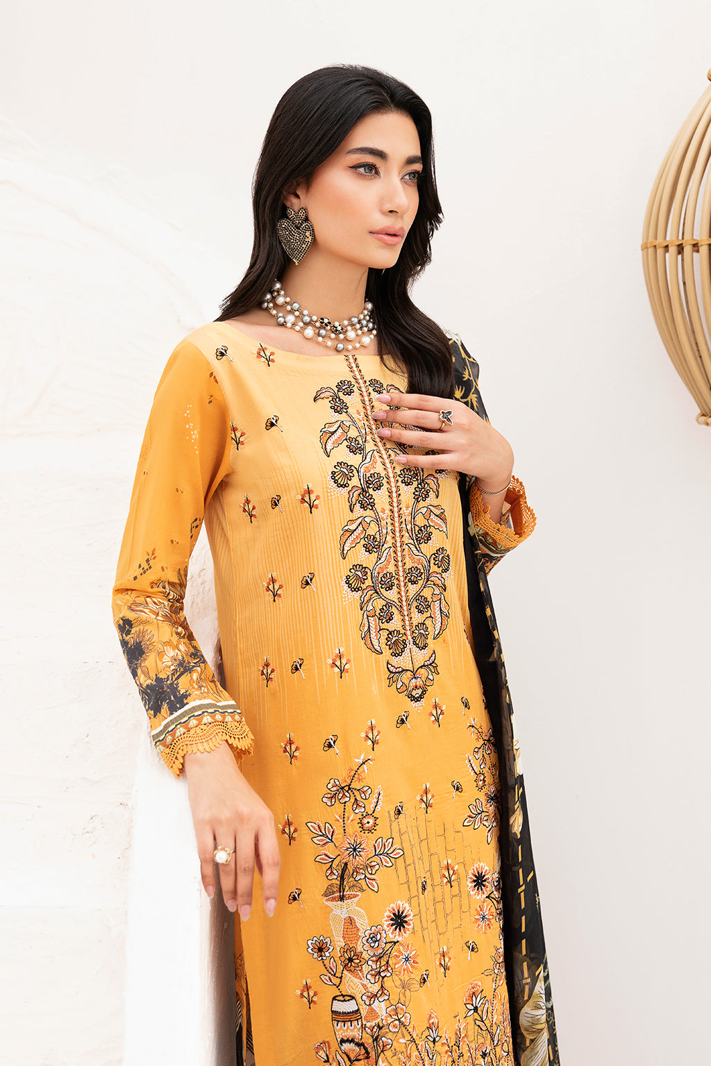 Ramsha | Mashaal Luxury Lawn | L-1111 -  Ramsha Luxury -  House of Maryam
